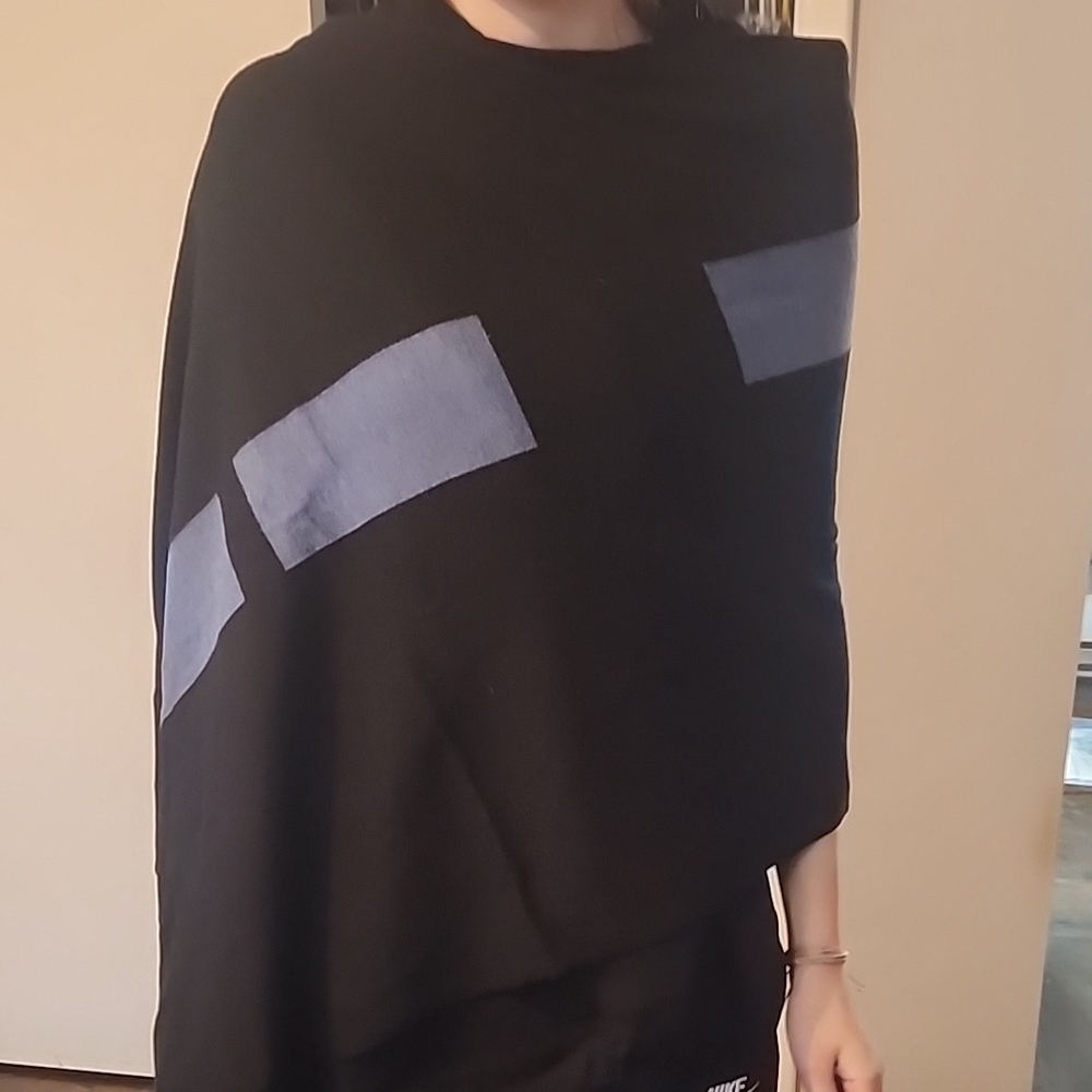 Stylish Black and Blue Pashmina